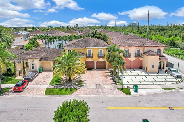 15664 SW 12th Ter, Miami, FL 33194
