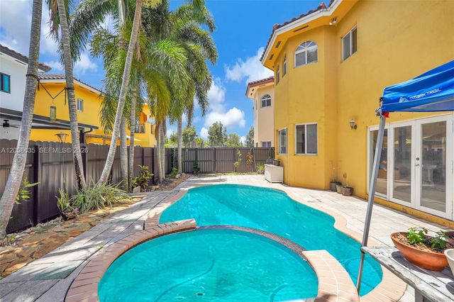 15664 SW 12th Ter, Miami, FL 33194
