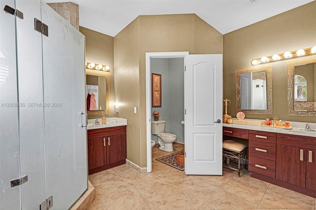 15664 SW 12th Ter, Miami, FL 33194