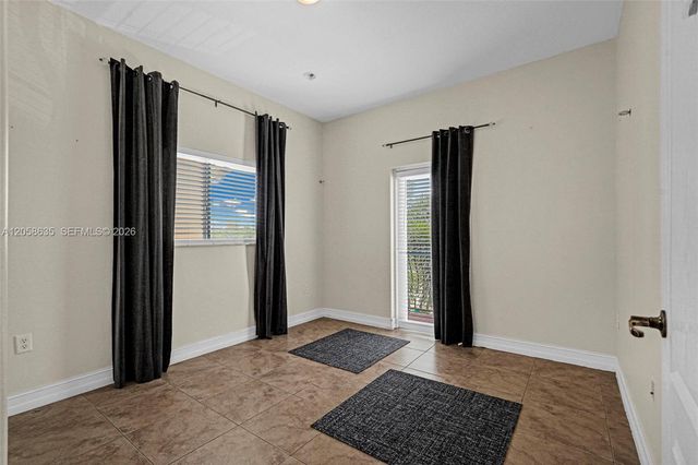 15664 SW 12th Ter, Miami, FL 33194