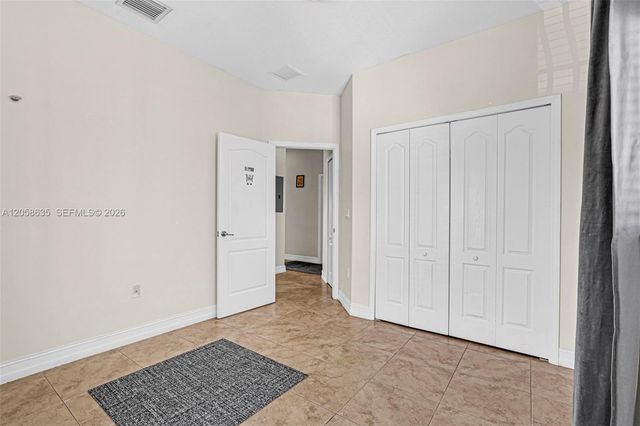 15664 SW 12th Ter, Miami, FL 33194