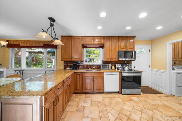 53 Jarvin Road, Port Jefferson Station, NY 11776