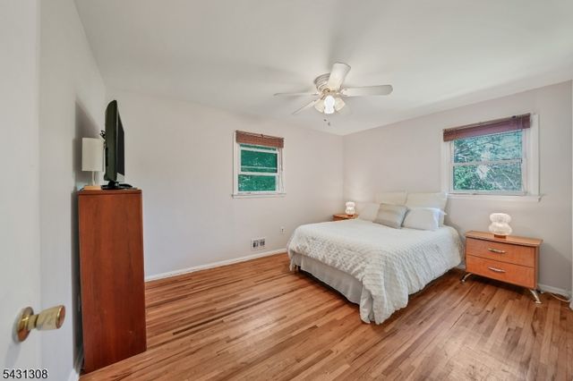 5 Davis Ave, Franklin Twp., NJ 08873