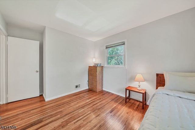 5 Davis Ave, Franklin Twp., NJ 08873