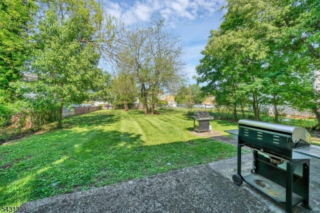 5 Davis Ave, Franklin Twp., NJ 08873