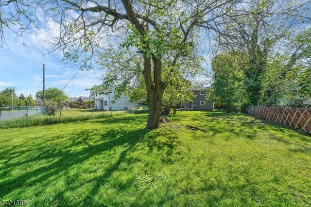 5 Davis Ave, Franklin Twp., NJ 08873