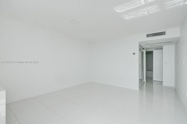 6450 Collins Ave 1204, Miami Beach, FL 33141