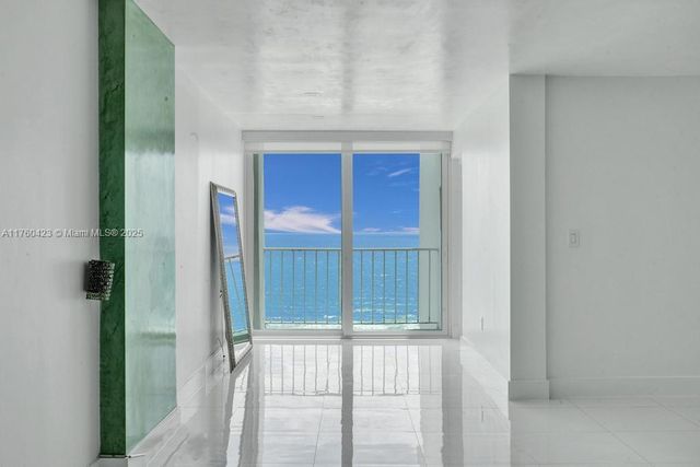 6450 Collins Ave 1204, Miami Beach, FL 33141