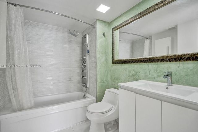 6450 Collins Ave 1204, Miami Beach, FL 33141