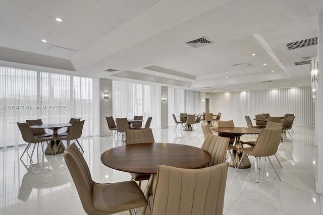 6450 Collins Ave 1204, Miami Beach, FL 33141