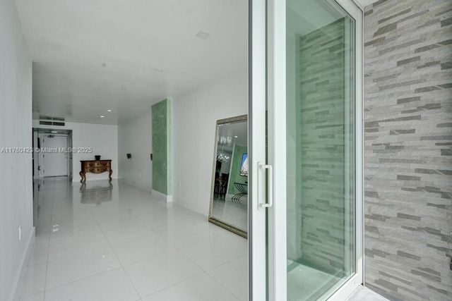 6450 Collins Ave 1204, Miami Beach, FL 33141