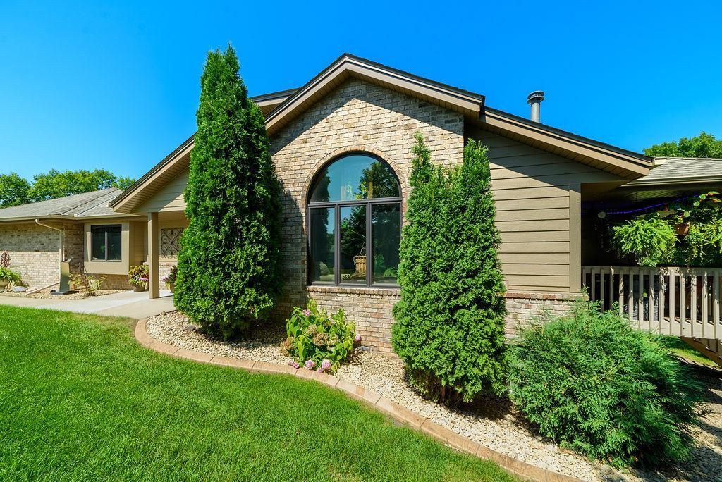 14346 Embassy Way, Apple Valley, MN 55124 — exterior