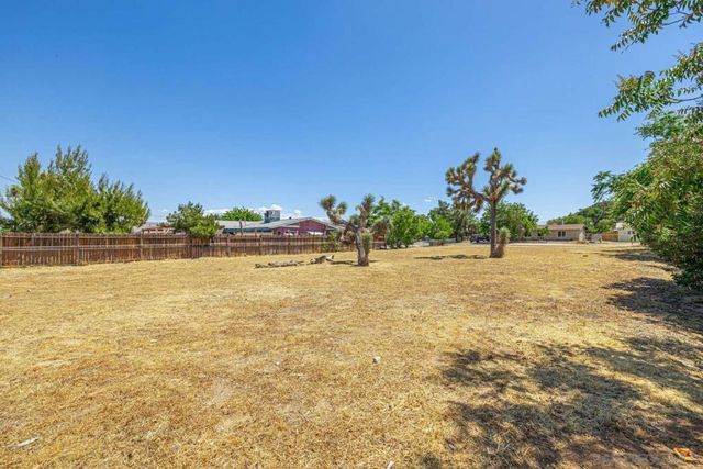 0 Vine ST, Hesperia, CA 92345