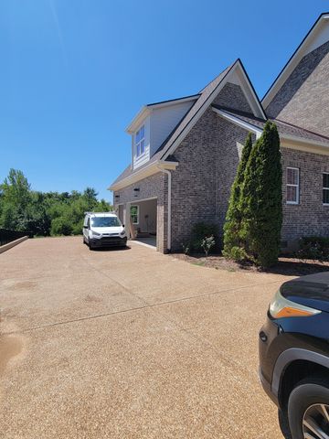 1497 Eden Rose Pl, Nolensville, TN 37135