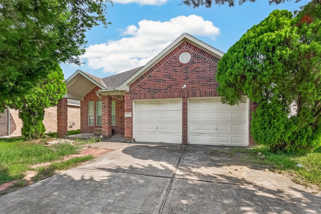 10106 Gil Jr Lane, Houston, TX 77075