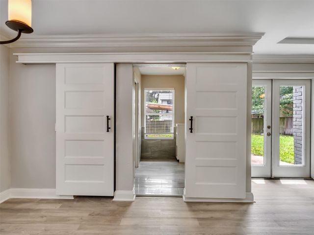 612 Orangewood Drive, Conroe, TX 77302