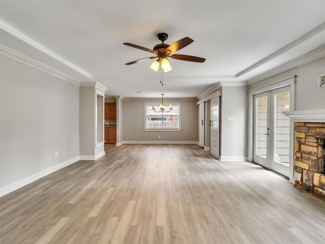 612 Orangewood Drive, Conroe, TX 77302