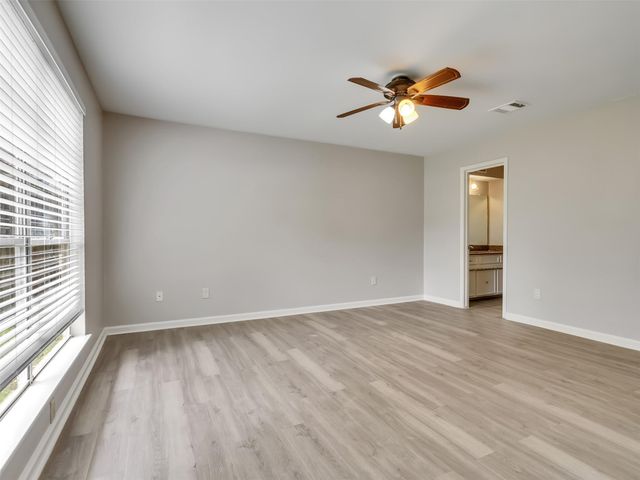 612 Orangewood Drive, Conroe, TX 77302