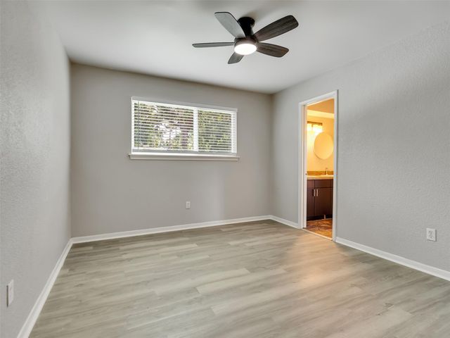 612 Orangewood Drive, Conroe, TX 77302