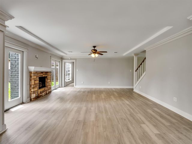 612 Orangewood Drive, Conroe, TX 77302