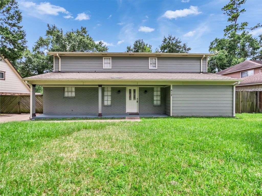 612 Orangewood Drive, Conroe, TX 77302