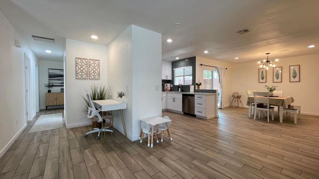 54200 Avenida Juarez, La Quinta, CA 92253