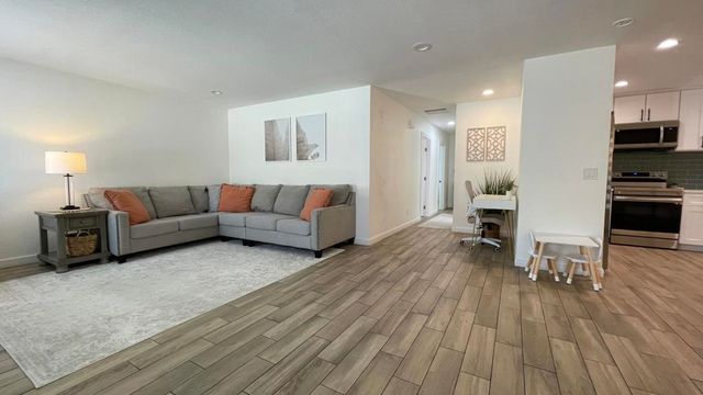 54200 Avenida Juarez, La Quinta, CA 92253