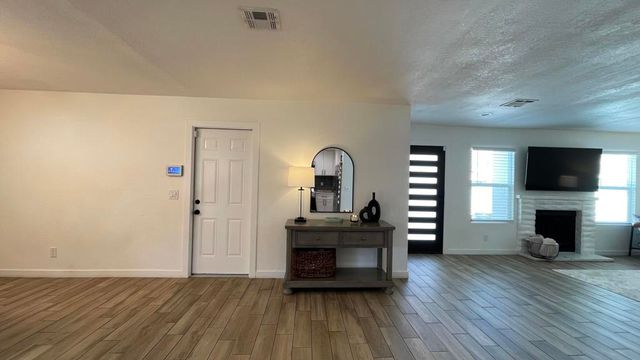 54200 Avenida Juarez, La Quinta, CA 92253