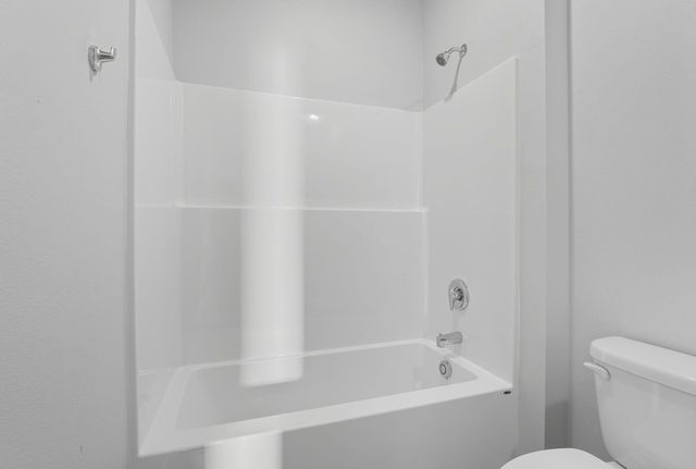 718 E 4th St, Deer Park, WA 99006