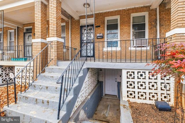 237 15TH ST SE, Washington, DC 20003