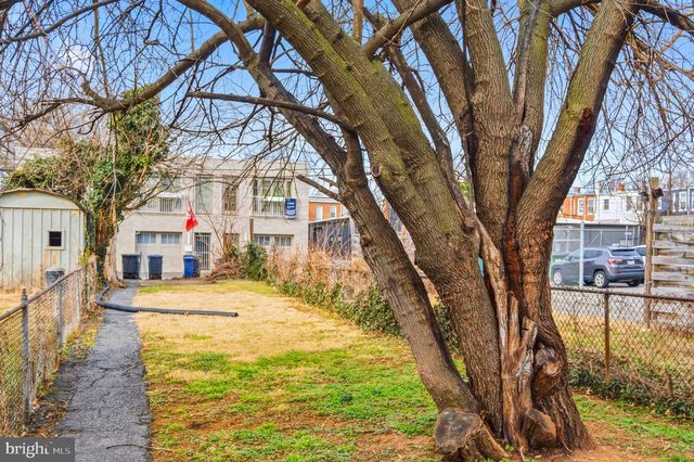 237 15TH ST SE, Washington, DC 20003