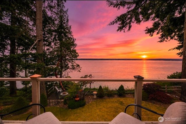 16028 94th Avenue NW, Stanwood, WA 98292
