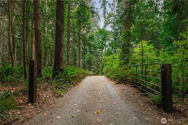 16028 94th Avenue NW, Stanwood, WA 98292