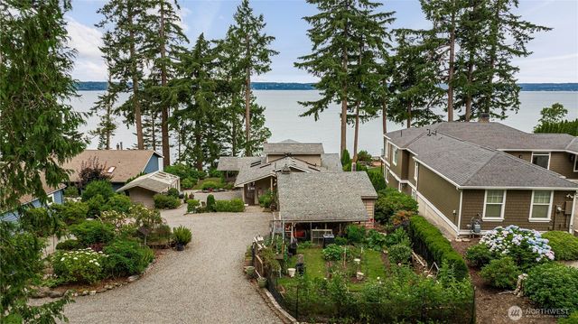 16028 94th Avenue NW, Stanwood, WA 98292