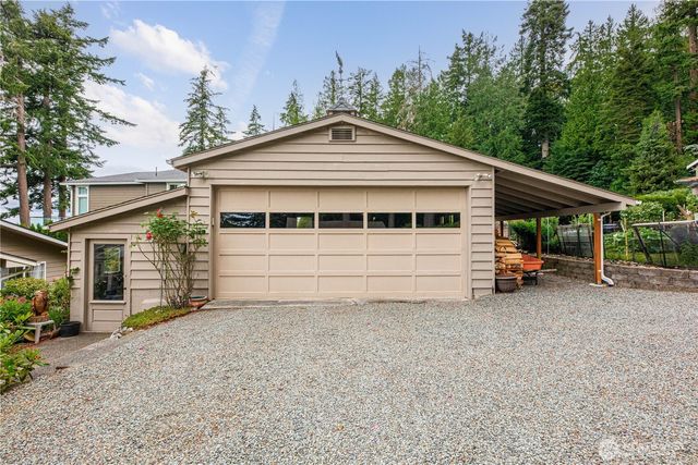 16028 94th Avenue NW, Stanwood, WA 98292