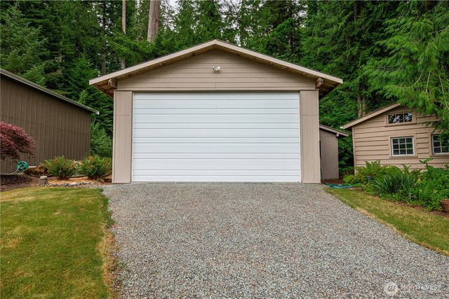 16028 94th Avenue NW, Stanwood, WA 98292