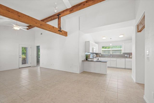 1405 Johnson ST, Marble Falls, TX 78654