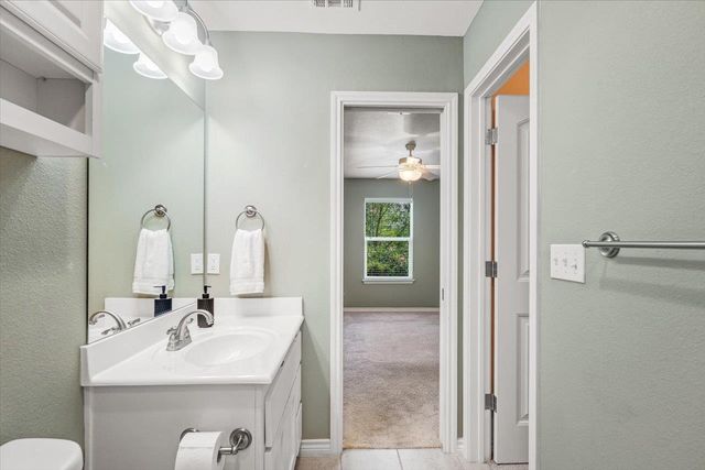 1405 Johnson ST, Marble Falls, TX 78654