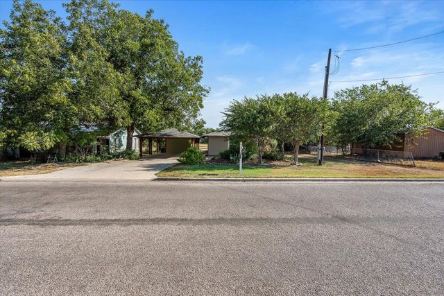 1405 Johnson ST, Marble Falls, TX 78654