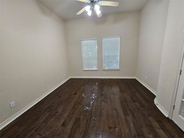 3218 Waters Edge Drive, Manvel, TX 77578