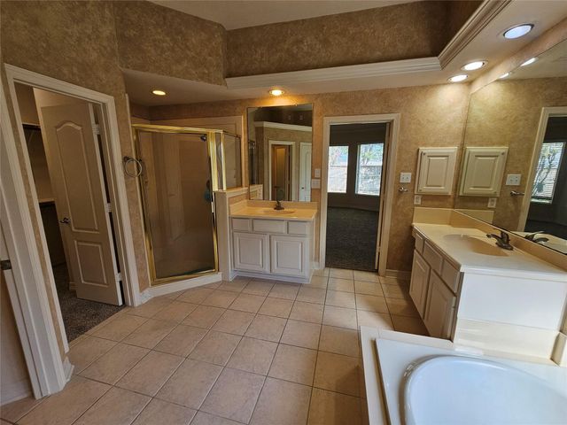 3218 Waters Edge Drive, Manvel, TX 77578