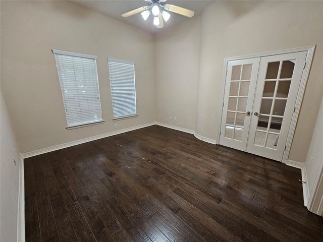 3218 Waters Edge Drive, Manvel, TX 77578