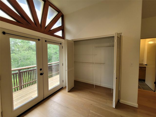 281 Earl Callahan RD A, Cedar Creek, TX 78612