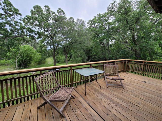 281 Earl Callahan RD A, Cedar Creek, TX 78612