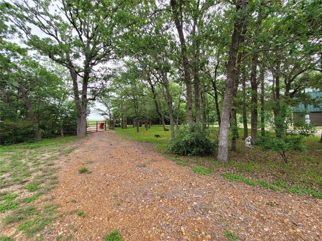 281 Earl Callahan RD A, Cedar Creek, TX 78612