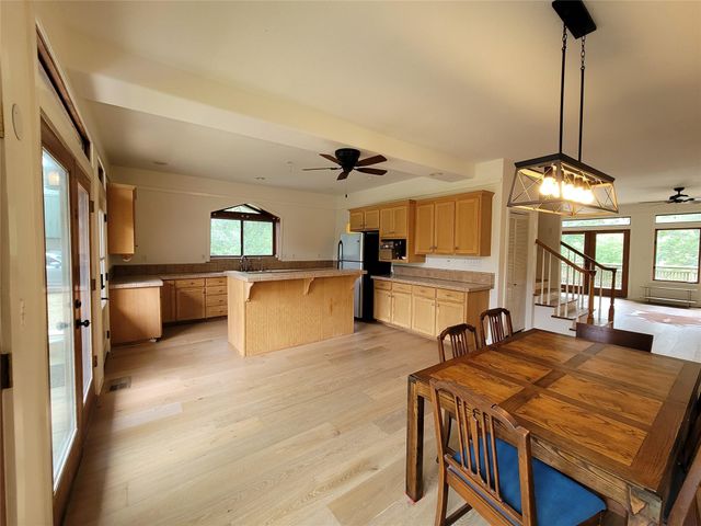 281 Earl Callahan RD A, Cedar Creek, TX 78612