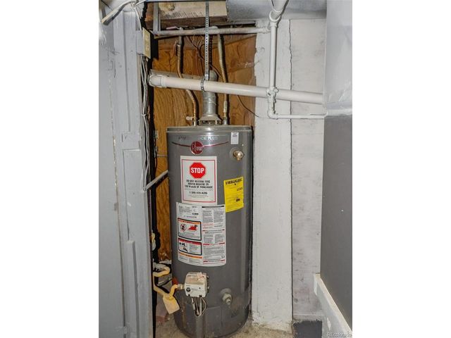 908 E 9th St, Pueblo, CO 81001