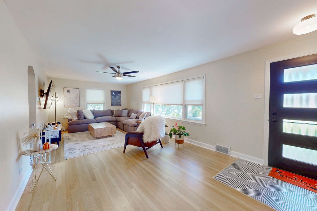 1324 Hamilton Avenue, Elmhurst, IL 60126 — photo 4