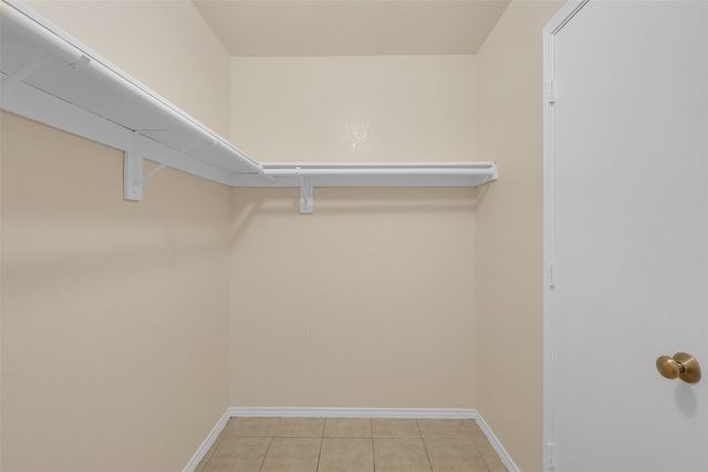 7409 Meadow Creek Drive, Fort Worth, TX 76133
