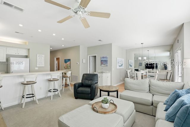 19 Wimbledon Ct Unit 203, Hilton Head Island, SC 29928